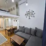 Apartman Maria - Modern In The Center Of