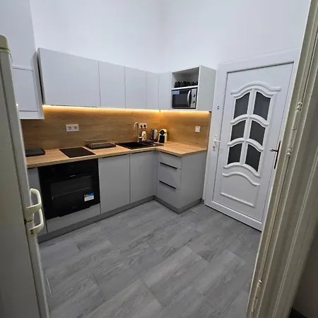 Maria - Modern In The Center Of Appartement Boedapest